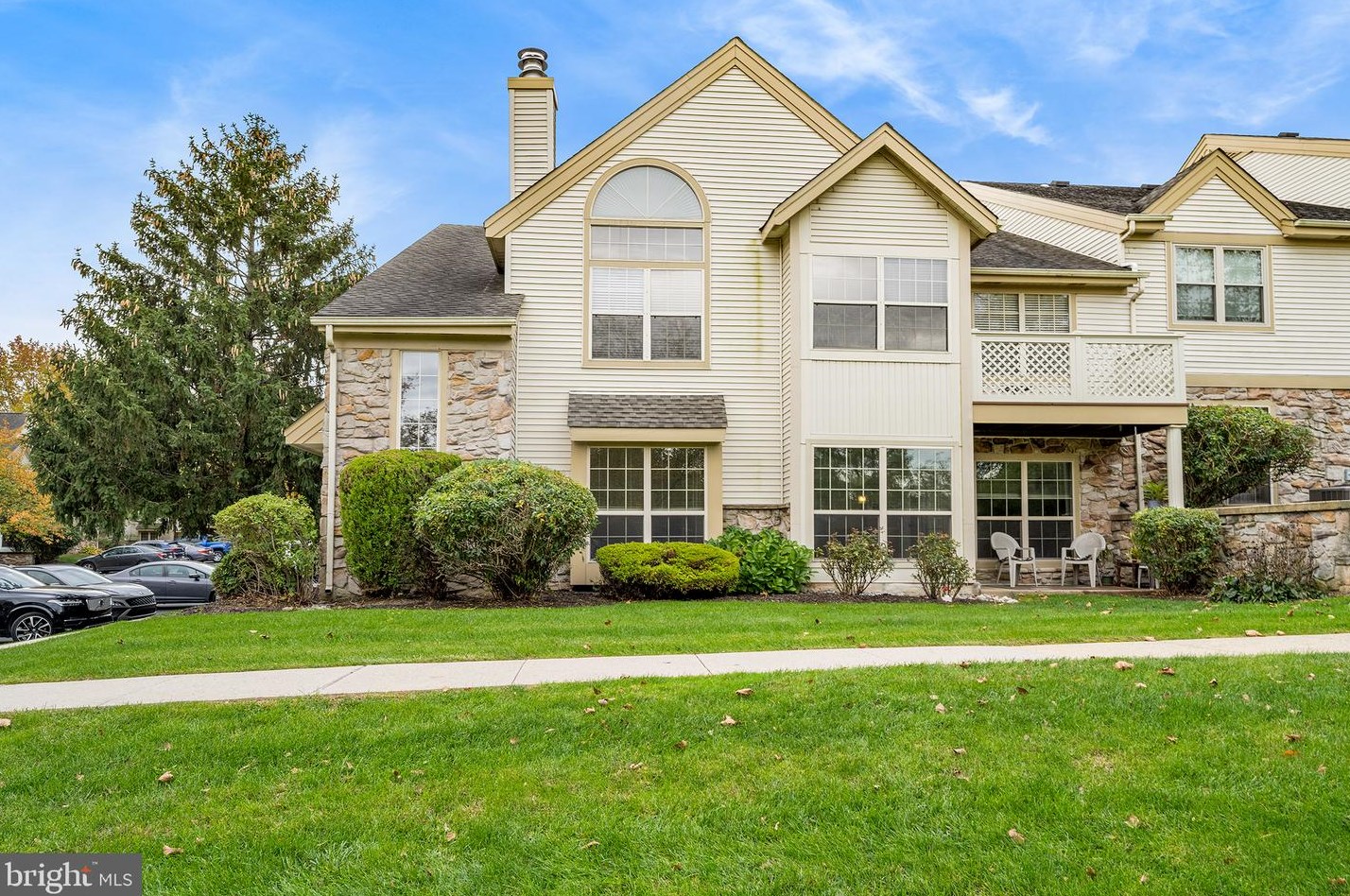 807 Foxmeadow Dr #condo 807, Limerick, PA 19468