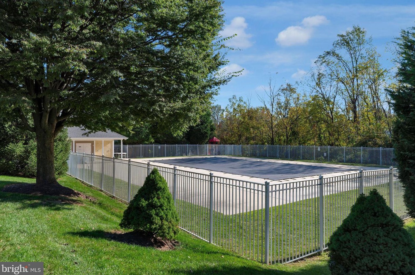300 Delmar Ct, North Wales PA  exterior