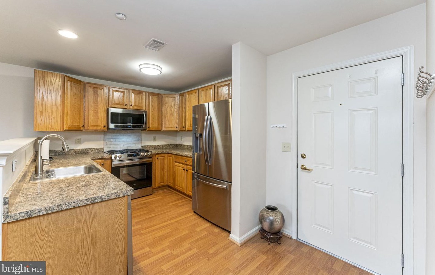 3910 Ashland Dr #216, Harleysville, PA 19438