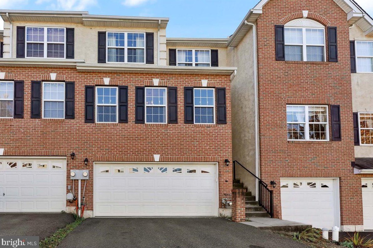 140 Stone Hill Dr, Pottstown, PA 19464