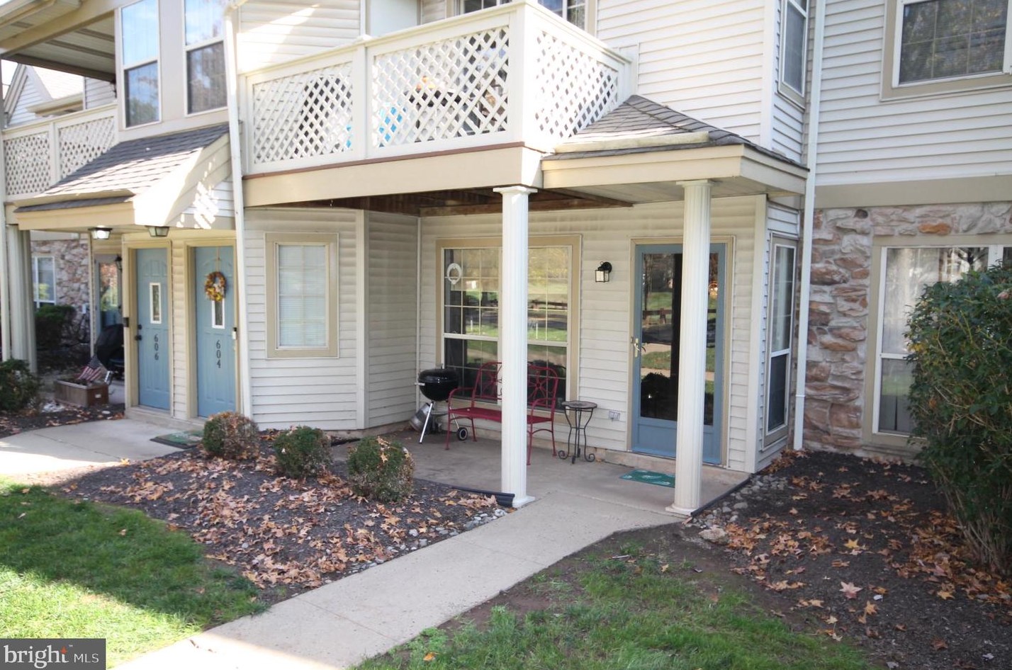 603 Foxcroft Cir #condo 603, Limerick, PA 19468