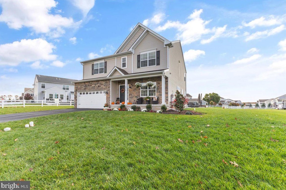 275 Westbury Dr, Gilbertsville, PA 19525