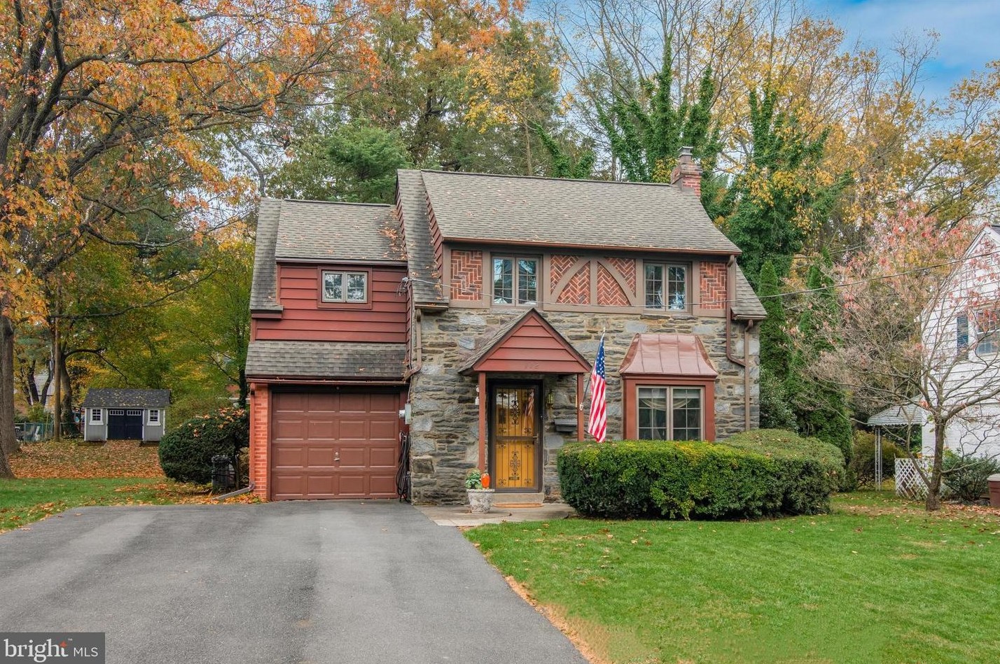 112 Station Ave, Ardsley, PA 19038-1411