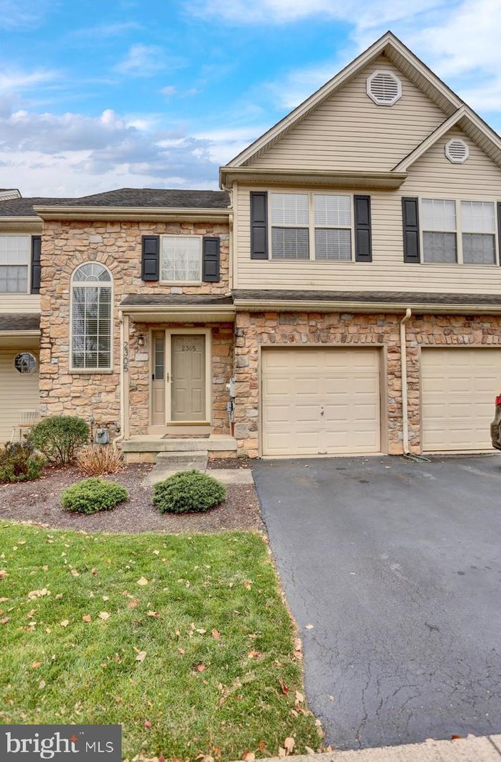 2305 Carriage Ln, Limerick, PA 19468