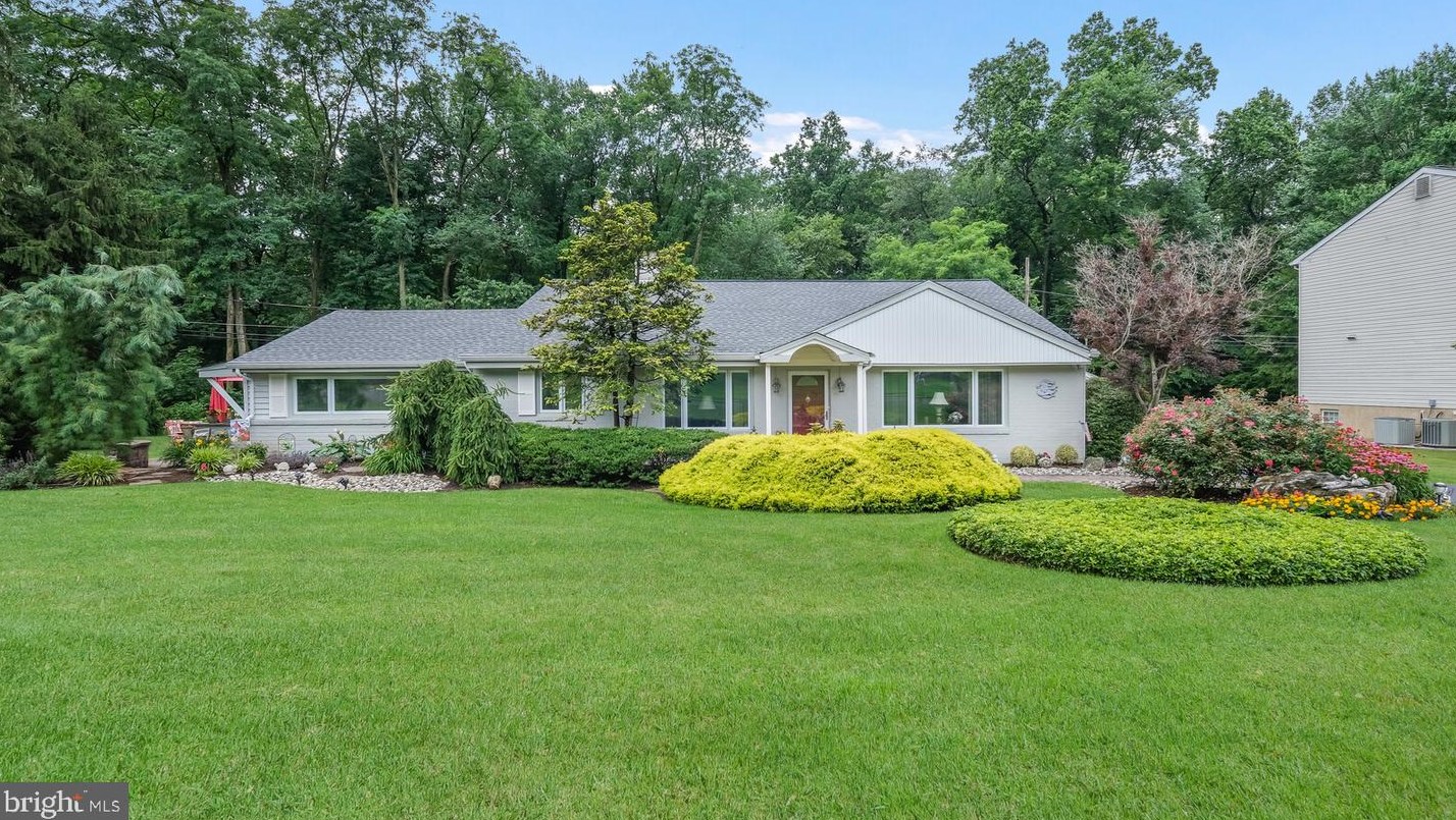 716 Suffolk Rd, Meadowbrook, PA 19046