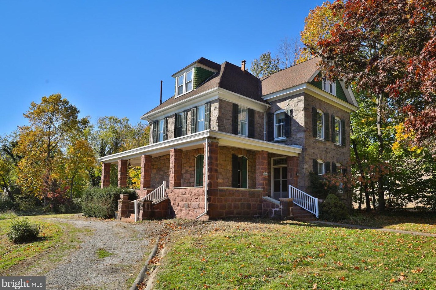 112 Bryn Mawr Ave, Cynwyd, PA 19004