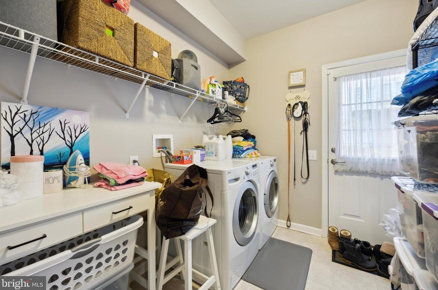 406 Ellison Dr, North Wales PA  19454-1537 exterior