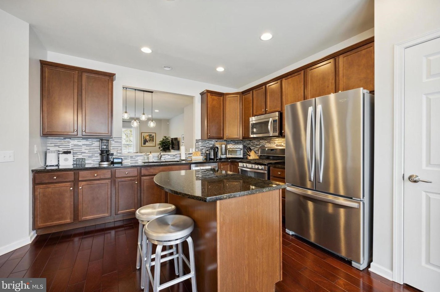 406 Ellison Dr, North Wales PA  19454-1537 exterior