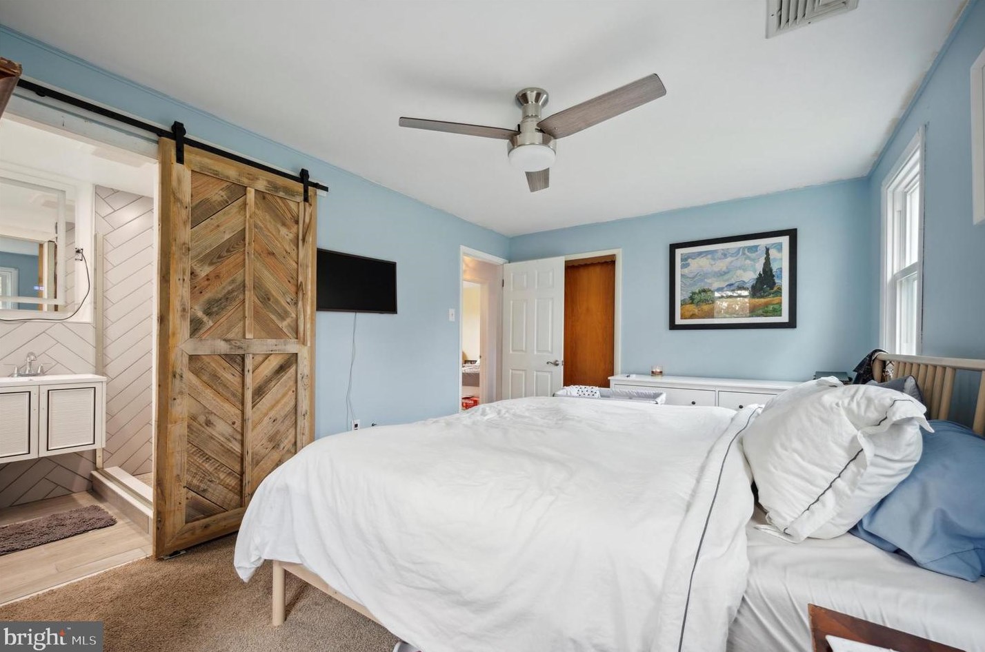 1000 Dekalb Pike, North Wales PA  19436-4602 exterior