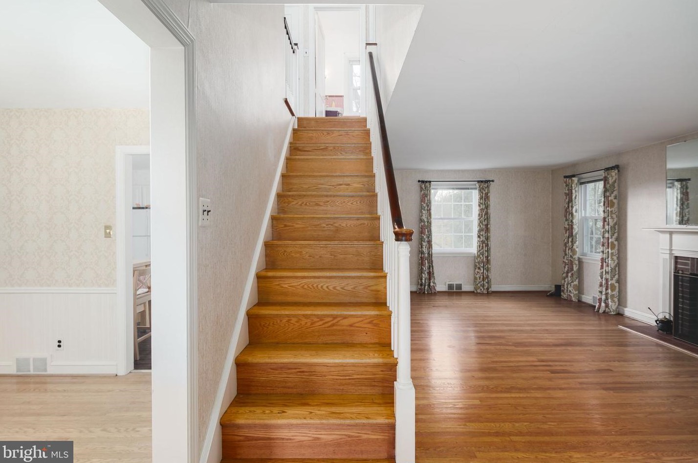 504 Georgian Rd, Ardsley PA  19038-2810 exterior