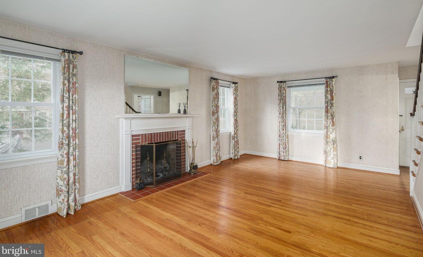 504 Georgian Rd, Ardsley PA  19038-2810 exterior