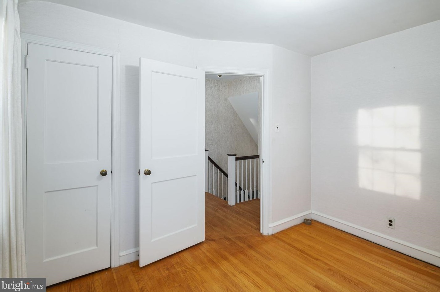 504 Georgian Rd, Ardsley PA  19038-2810 exterior