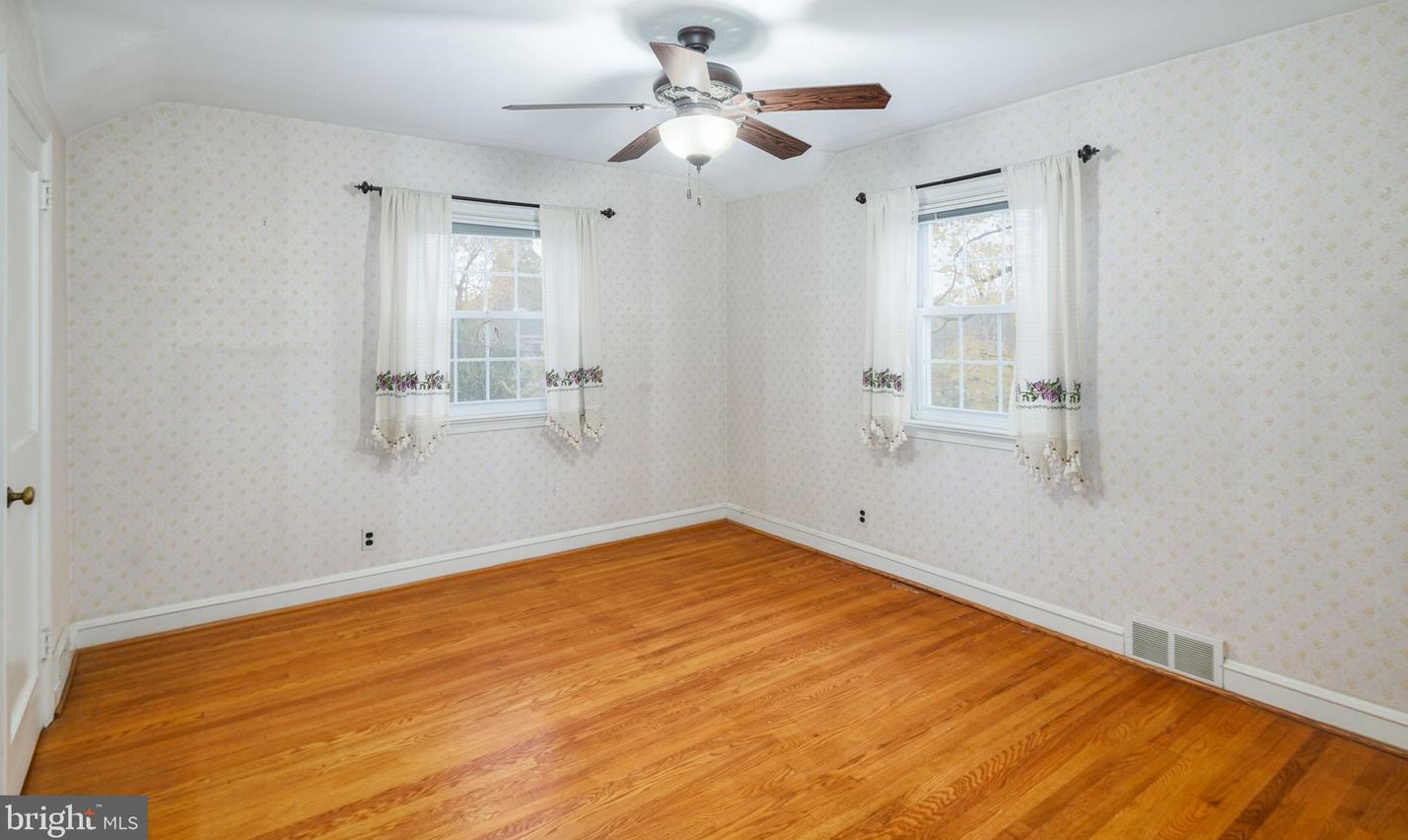 504 Georgian Rd, Ardsley PA  19038-2810 exterior