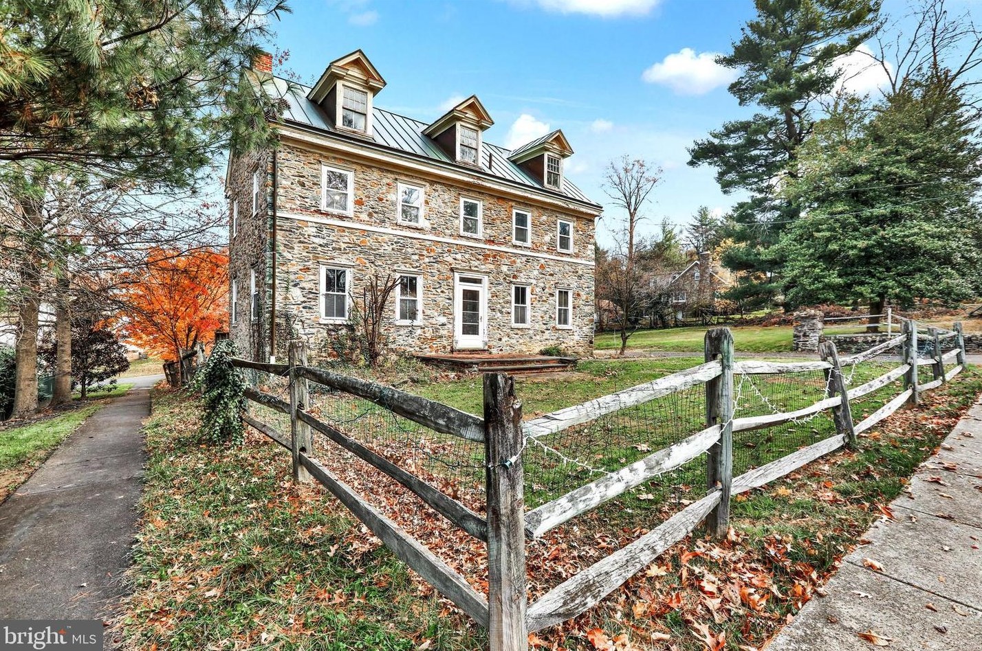 421 Welsh Rd, Huntingdon Valley, PA 19006