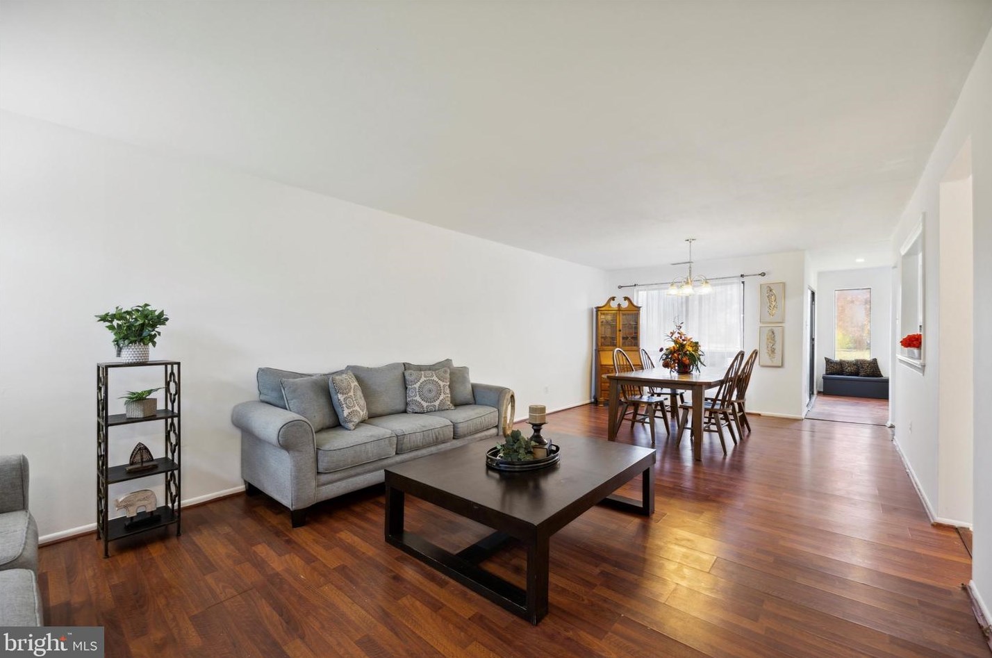 102 Freedom Cir, Harleysville, PA 19438