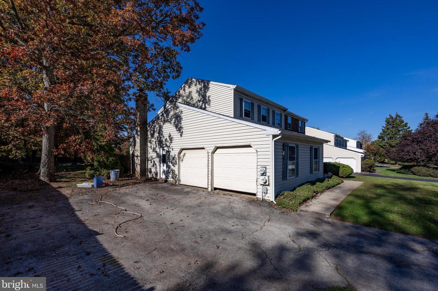 897 Mystic Ln, Norristown, PA 19403-3669
