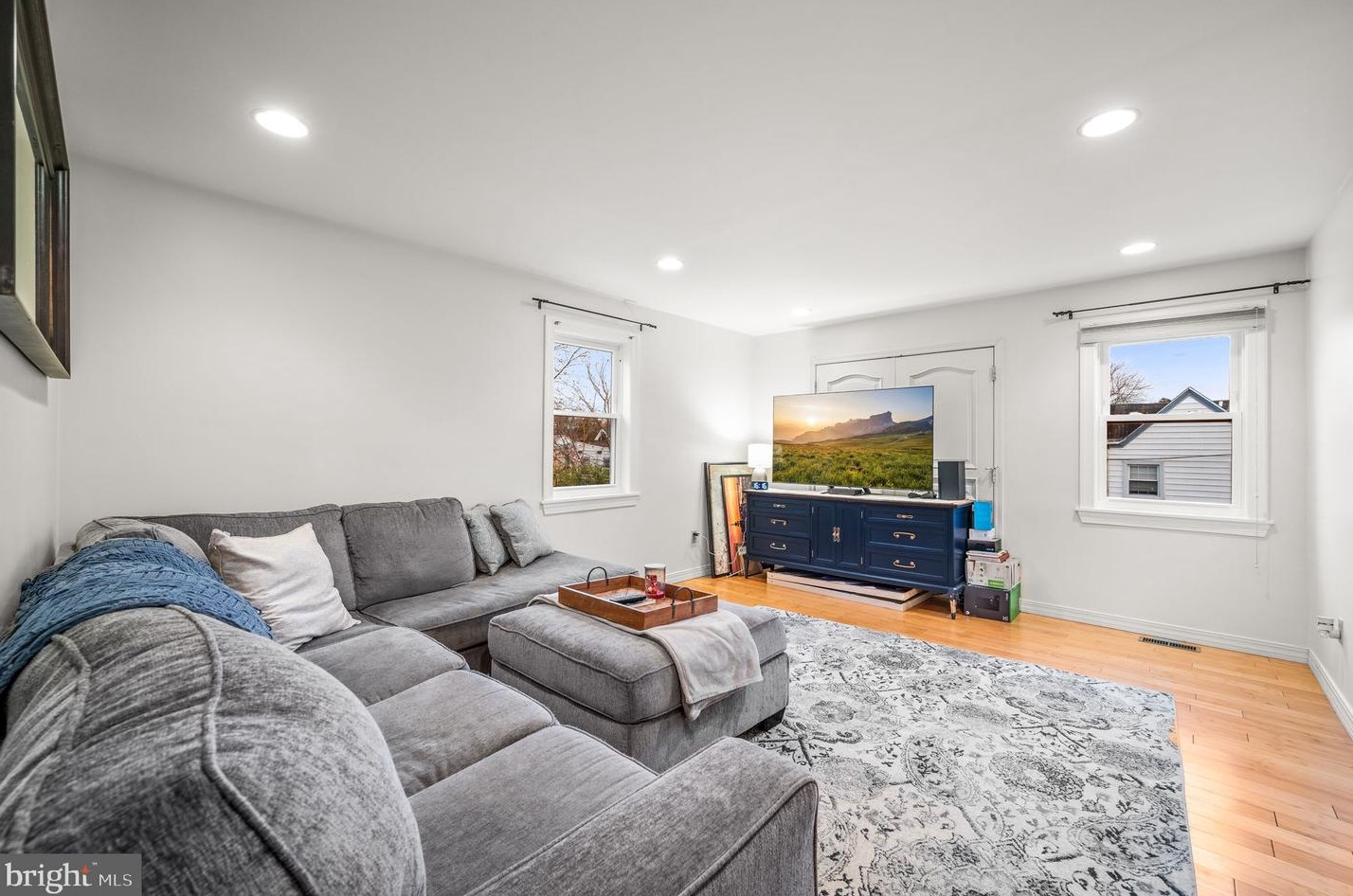 231 Henley Rd, Penn Wynne PA  19096-3108 exterior