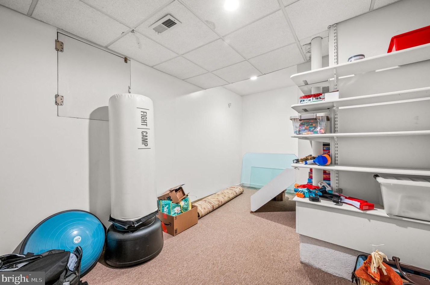 231 Henley Rd, Penn Wynne PA  19096-3108 exterior