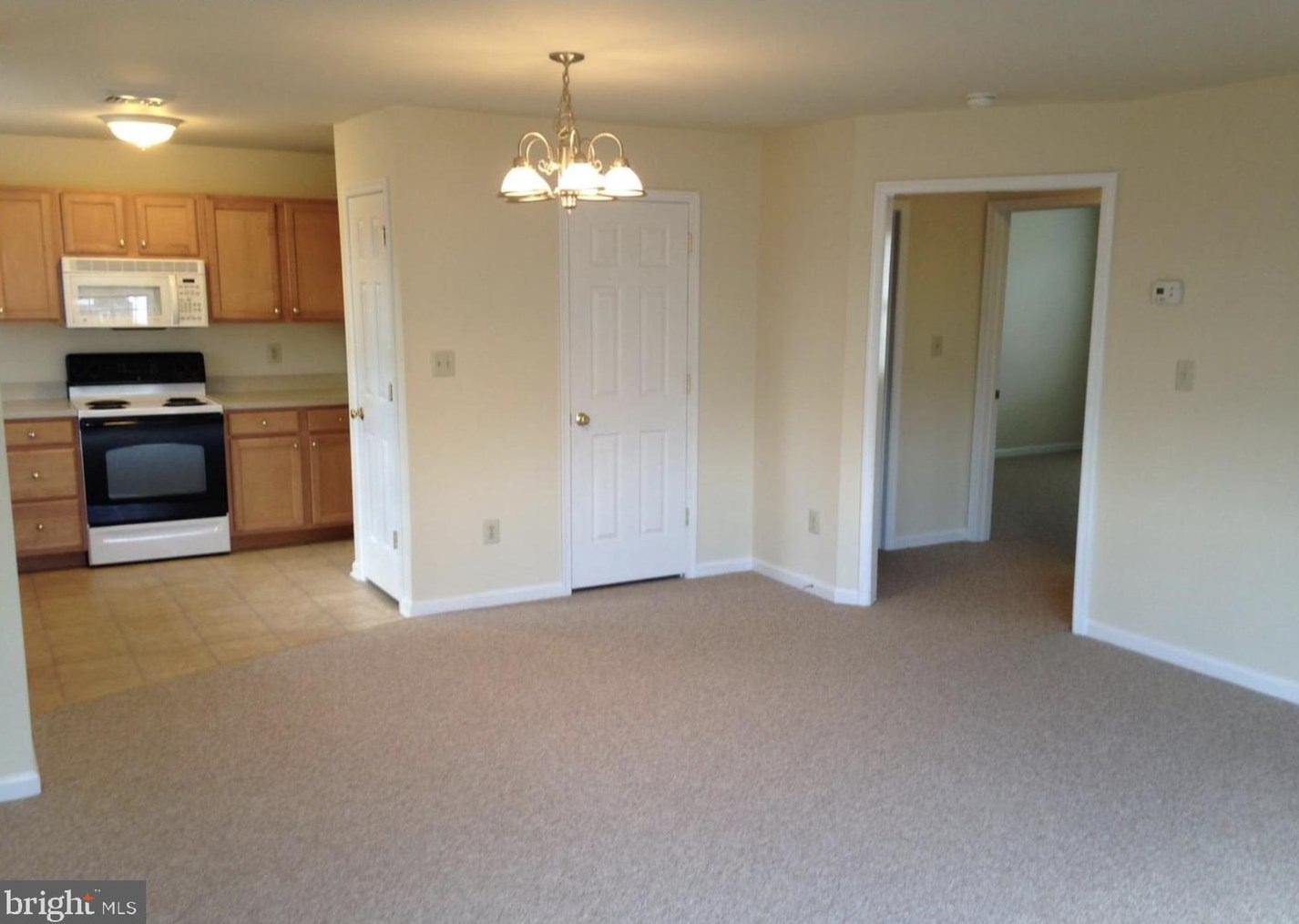 27 Green St #3, Souderton, PA 18964