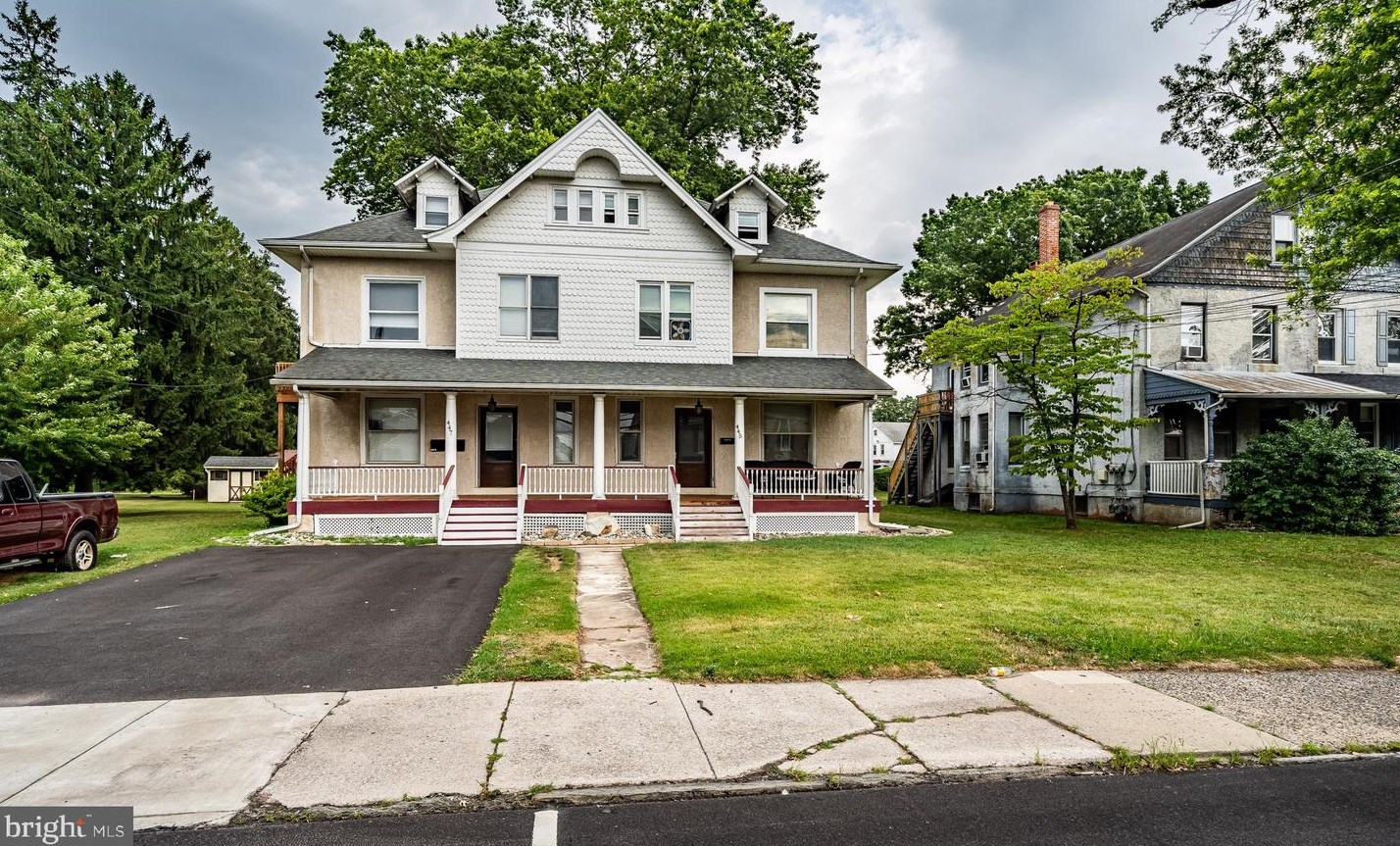 445 E Main St, Collegeville, PA 19426