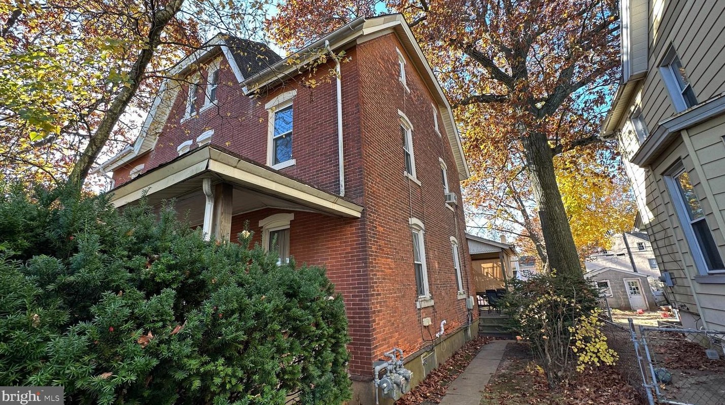 150 E Main St, Lansdale, PA 19446