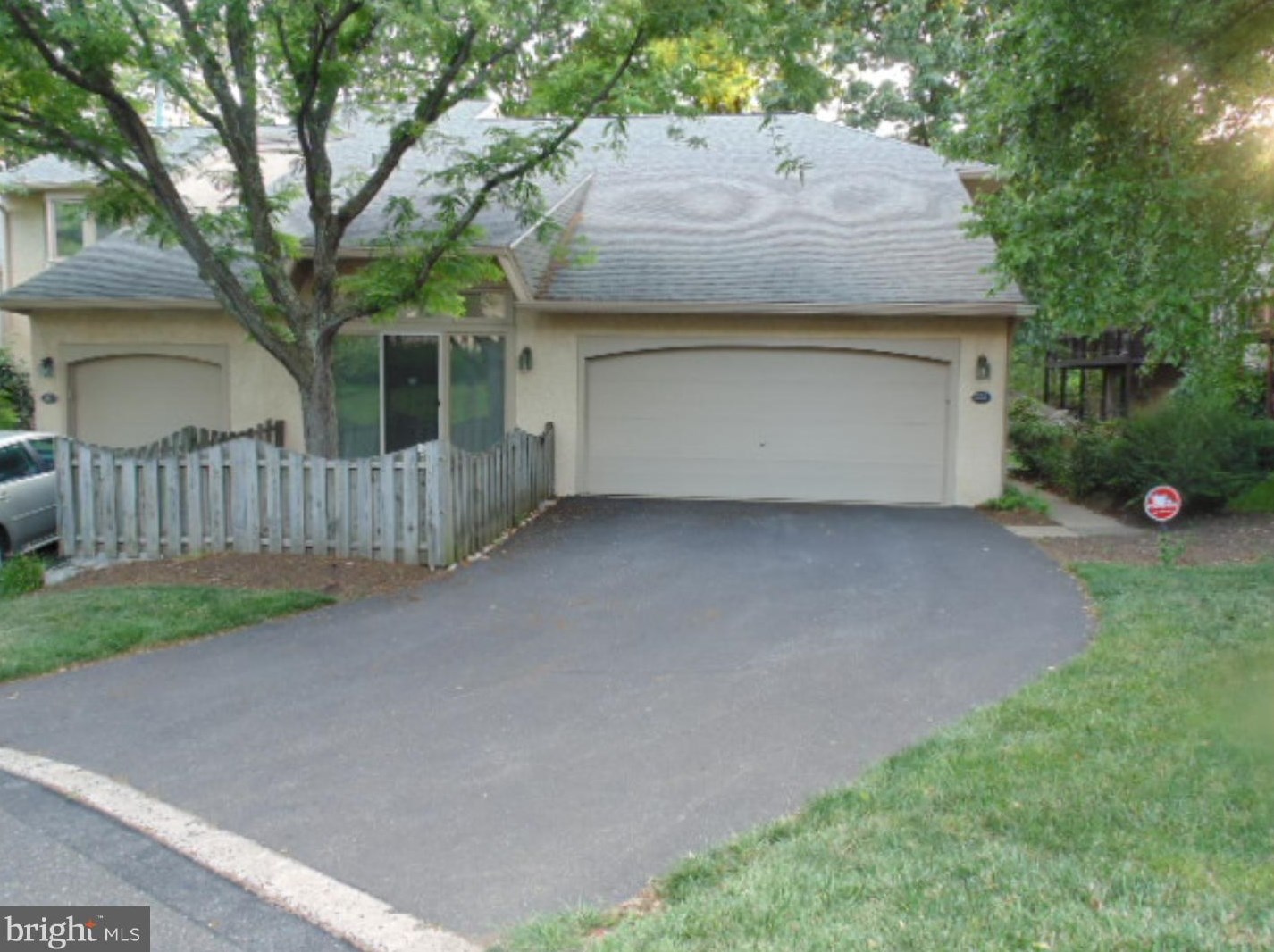 331 River Birch Cir, Melrose Park, PA 19027
