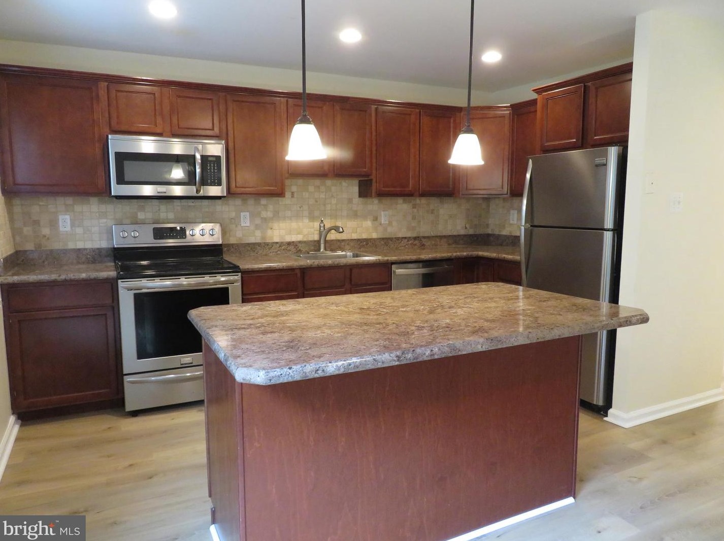 2157 Birch Dr, Miquon, PA 19444