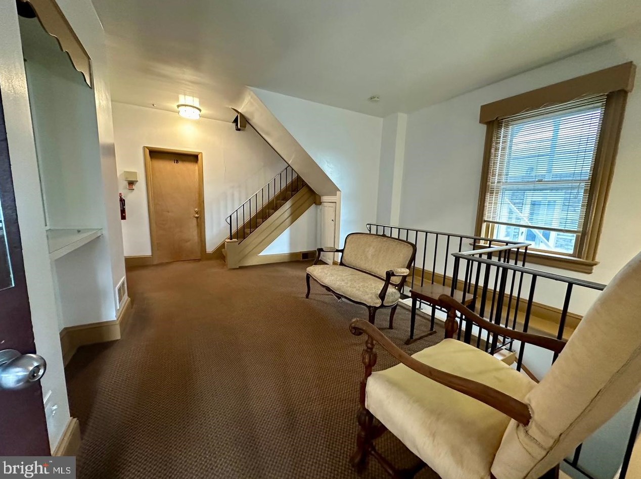 410 Cottman St #3c, Meadowbrook, PA 19046