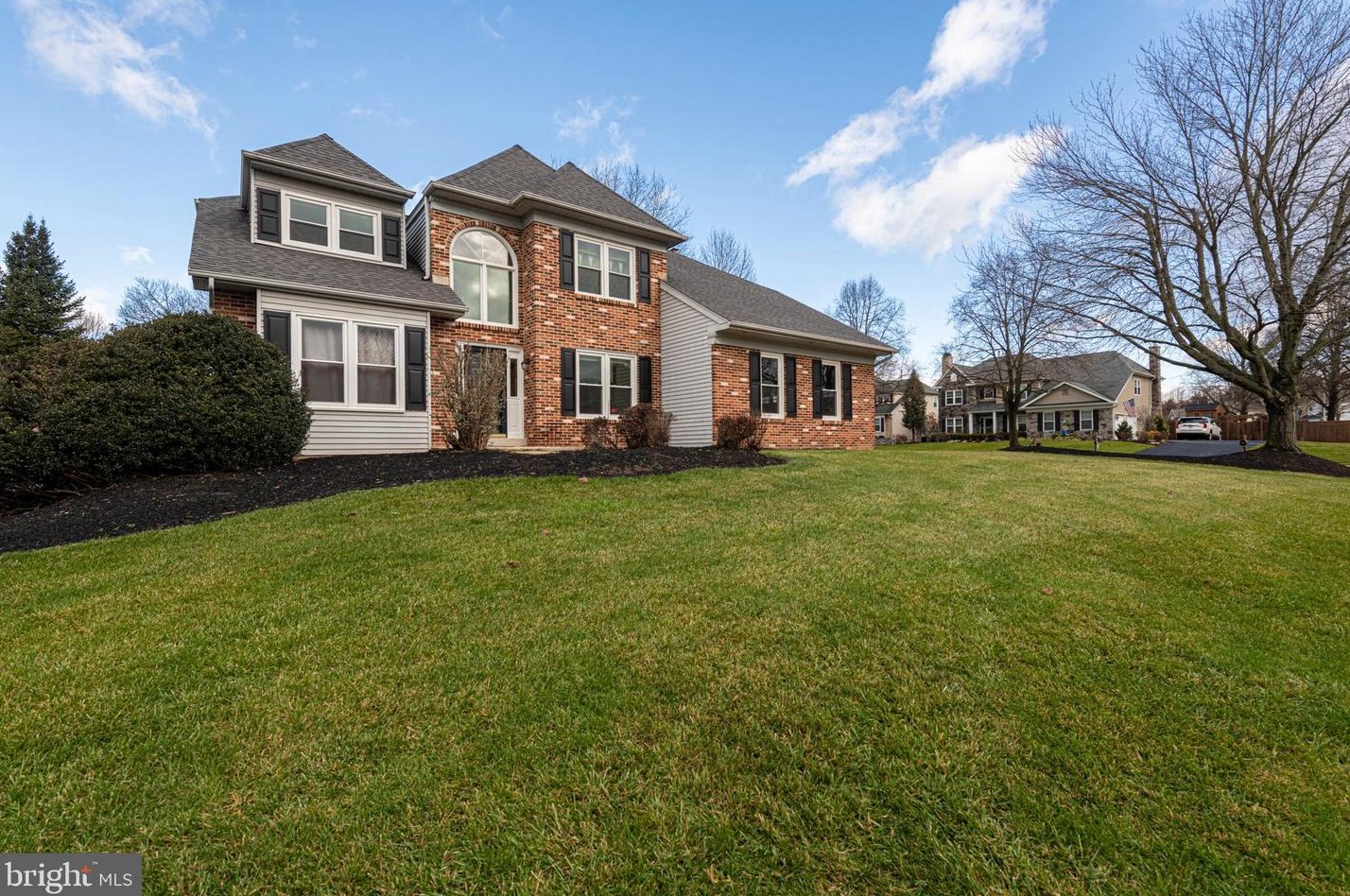 475 Shakespeare Dr, Collegeville, PA 19426