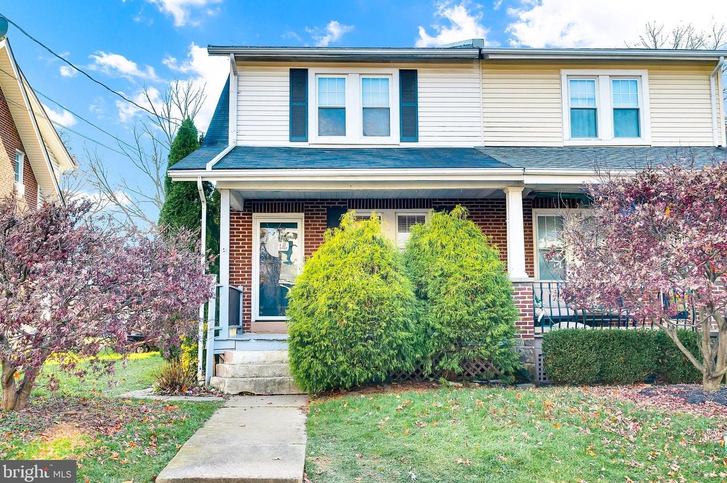 106 7th St, North Wales, PA 19454-2817
