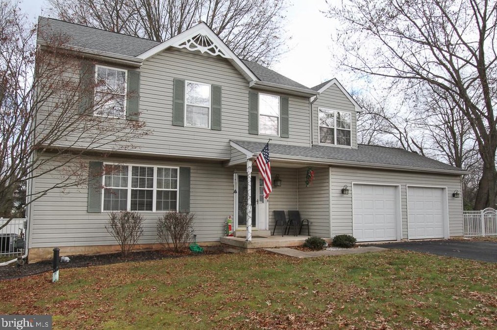 381 Logan Dr, Hatfield, PA 19440-3312