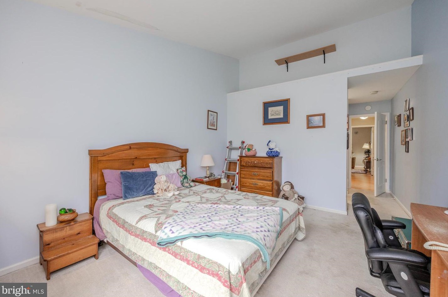 6000 Rolling Hl Dr, North Wales PA 19454-3756 exterior