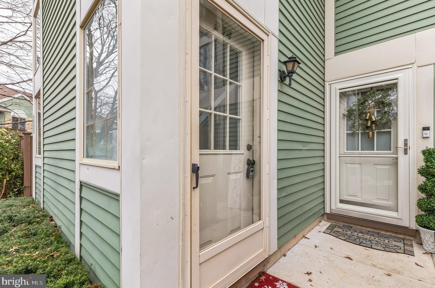 334 Green Meadow Ln, Horsham, PA 19044