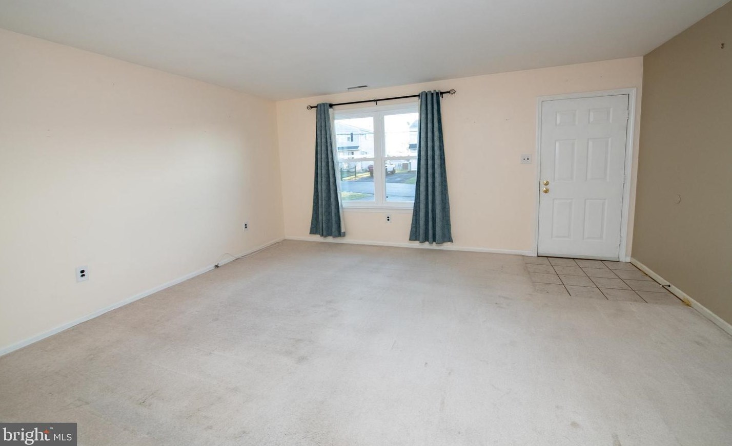 424 Ave A, Horsham PA  19044-2061 exterior