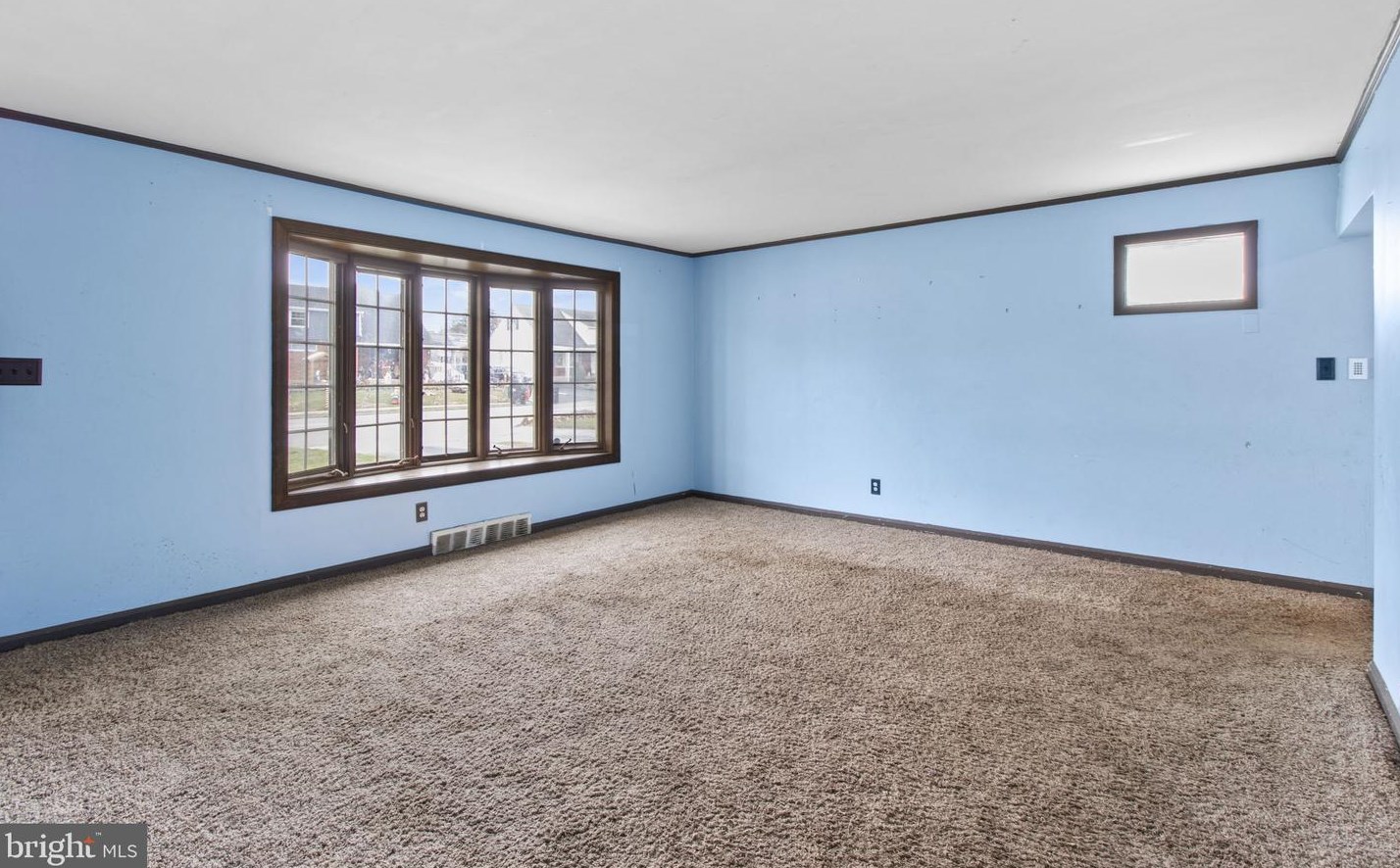 399 Prince Frederick St, Norristown, PA 19406-1859