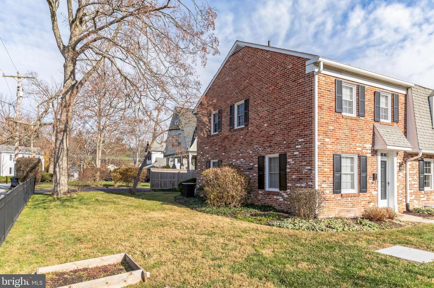 25 N Buck Ln Unit 1, Haverford, PA 19041