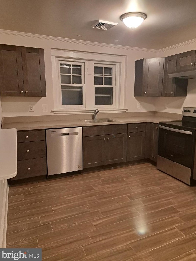 978 E High St, Pottstown, PA 19464
