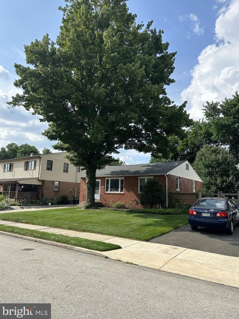 29 Brookside Rd, Ardsley, PA 19038