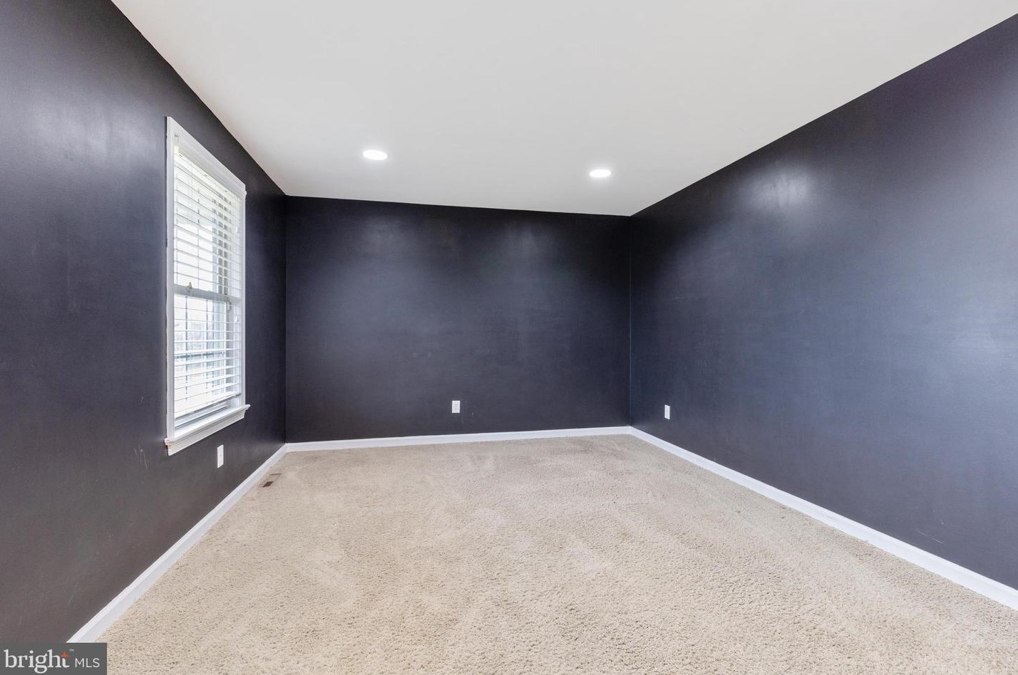 110 Fox Ln, Gilbertsville, PA 19525