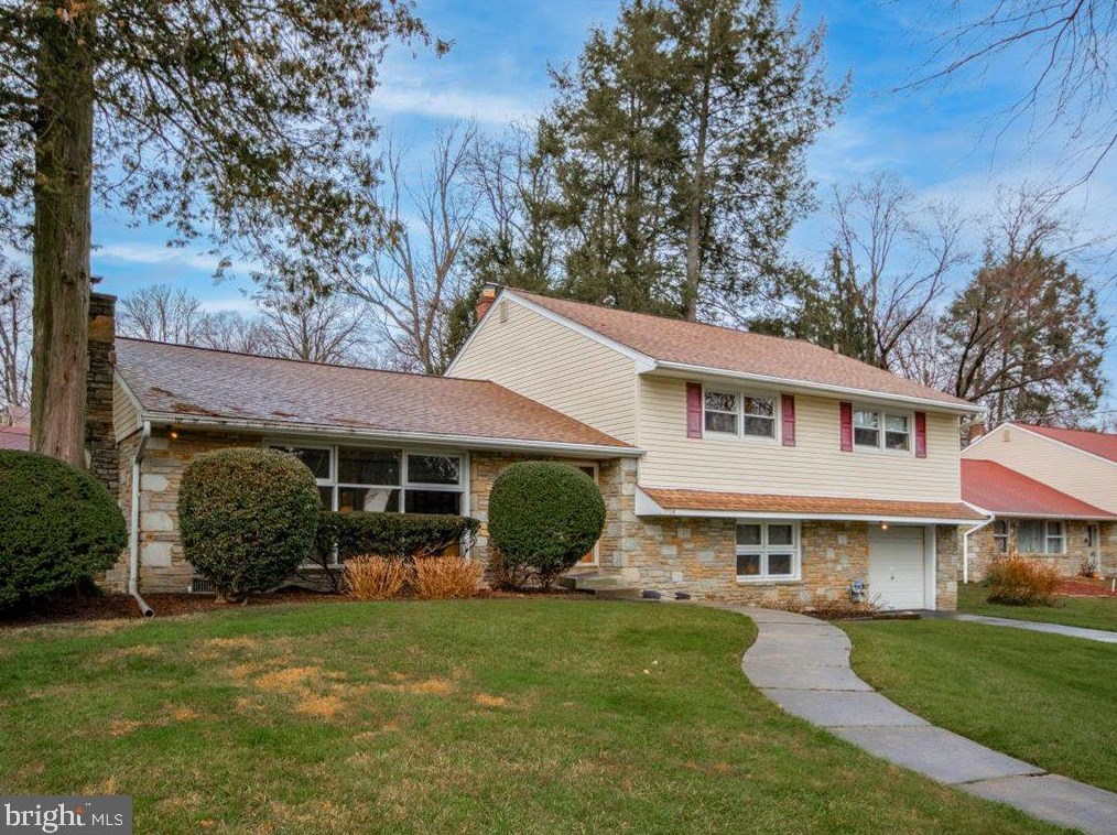 7704 Seminole Ave, Melrose Park, PA 19027