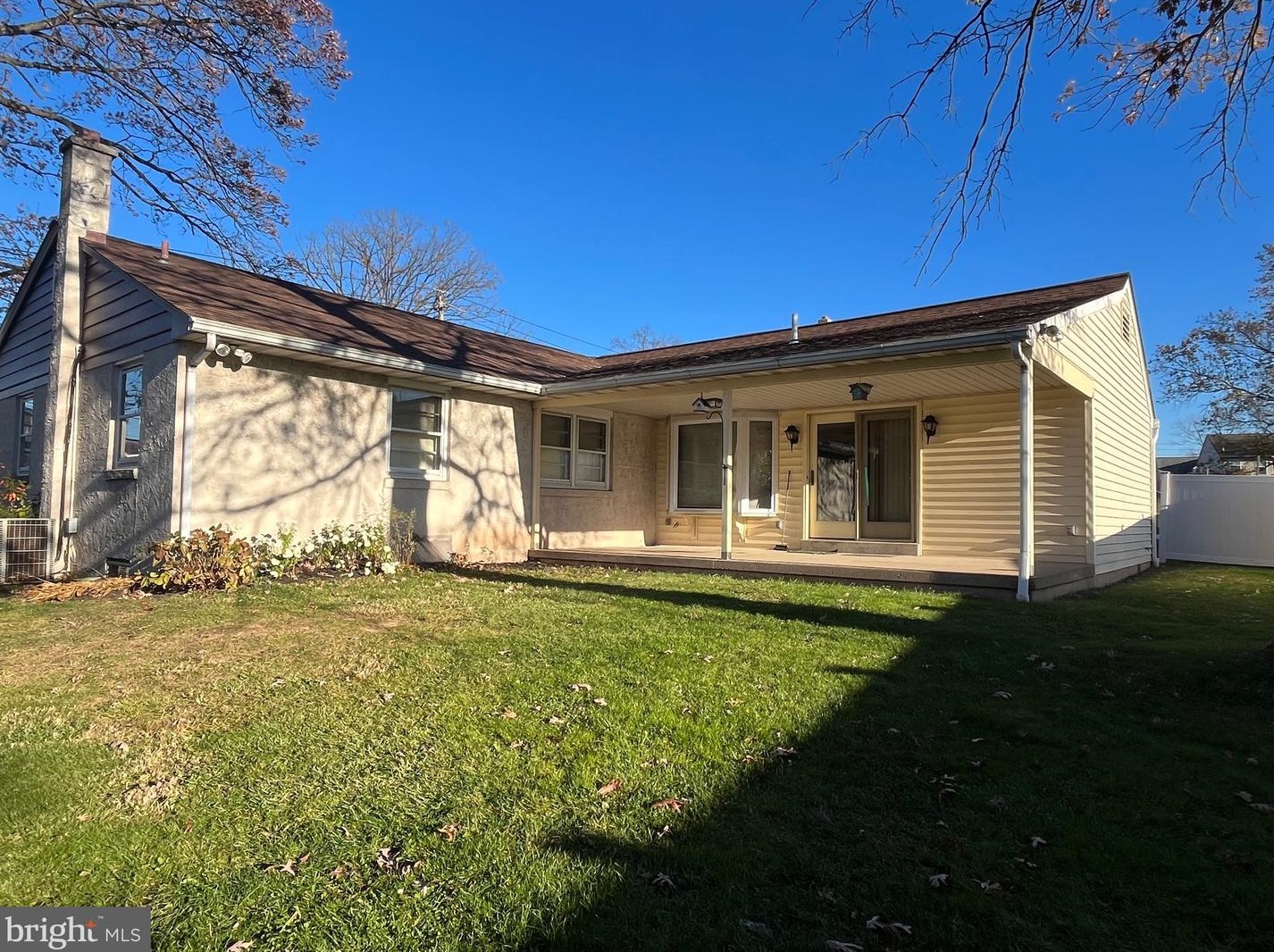 64 2nd St, Souderton, PA 18964-1105