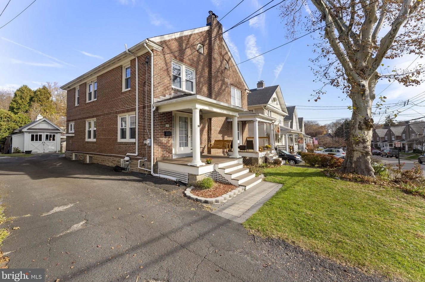 334 Oak Rd, Ardsley, PA 19038-3917