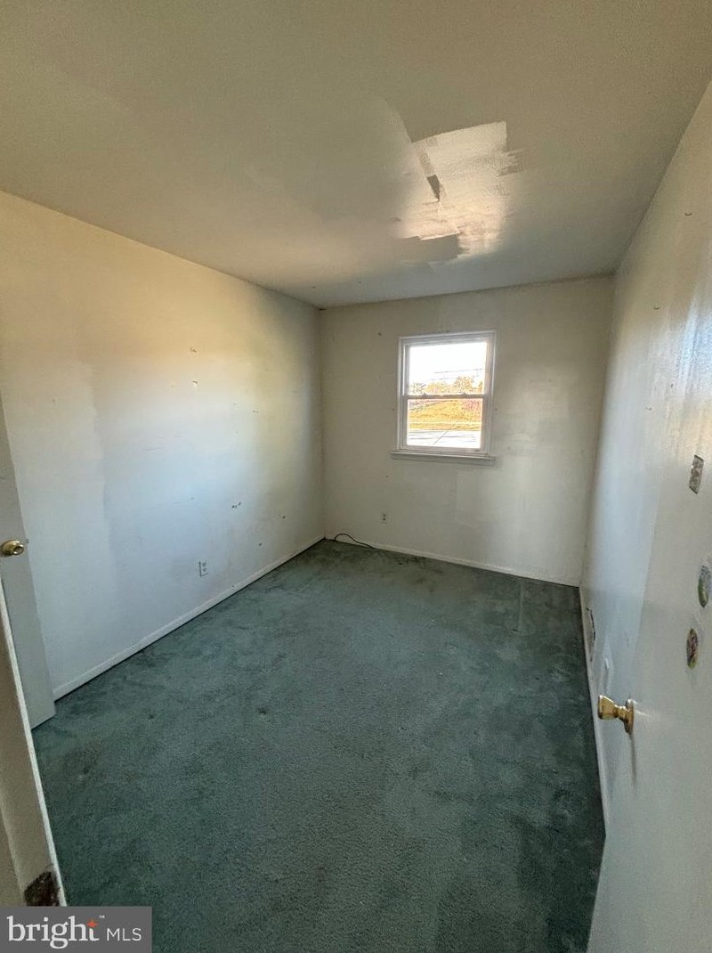 2024 Bayless Pl, Norristown PA  19403-1471 exterior