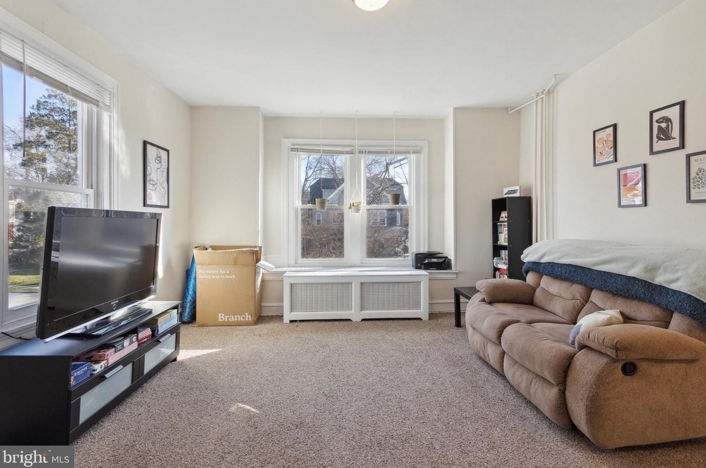 118 Walnut Ave #2, Ardmore, PA 19003