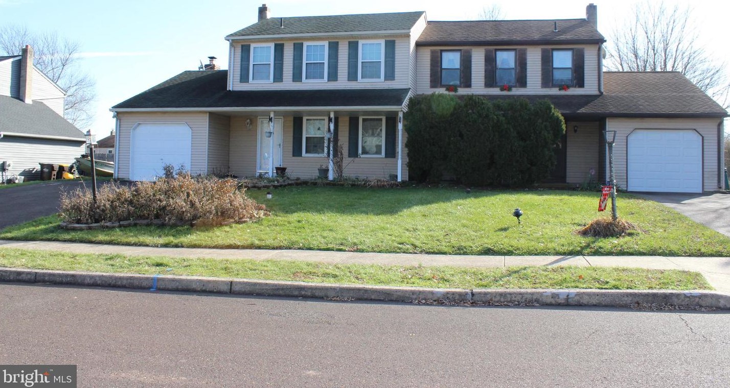 430 Windsor Dr, Harleysville, PA 19438