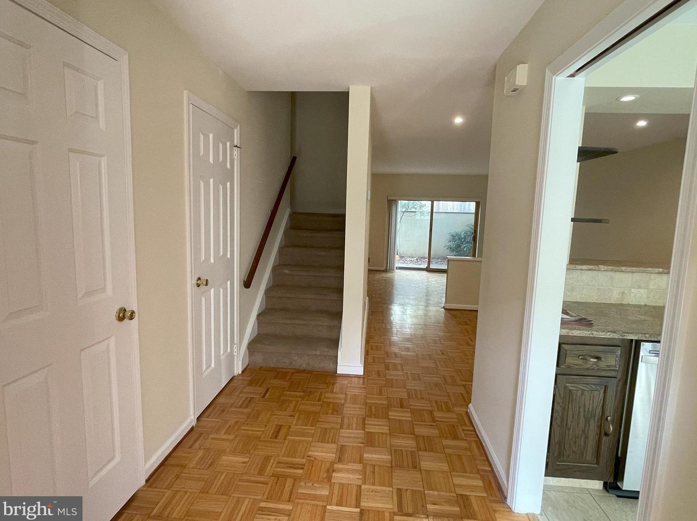 100 Llanalew Rd #6-a, Haverford, PA 19041