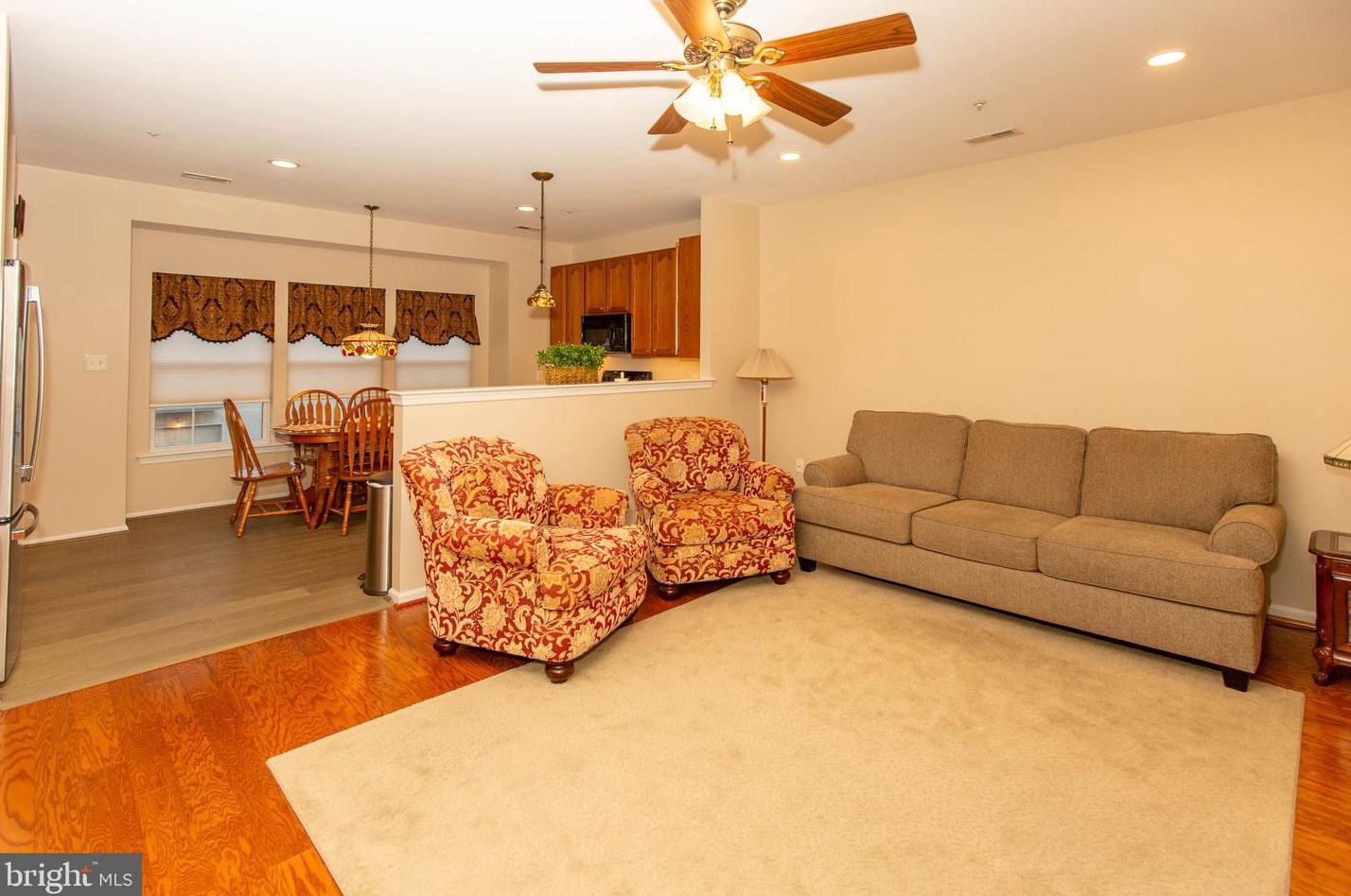 52 Stuart Dr, Norristown, PA 19401-6511