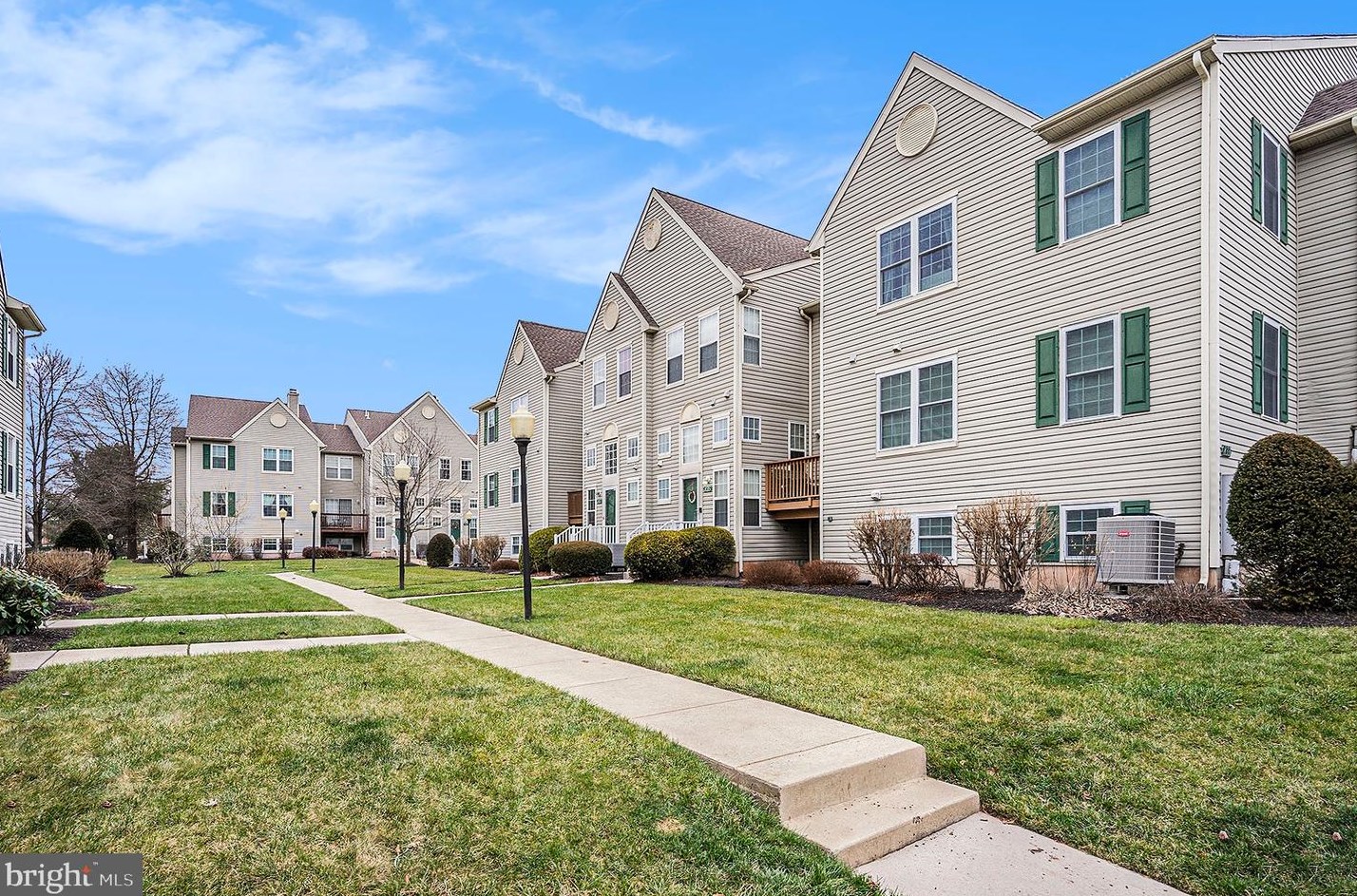 837 Dewees Pl #1403, Collegeville, PA 19426
