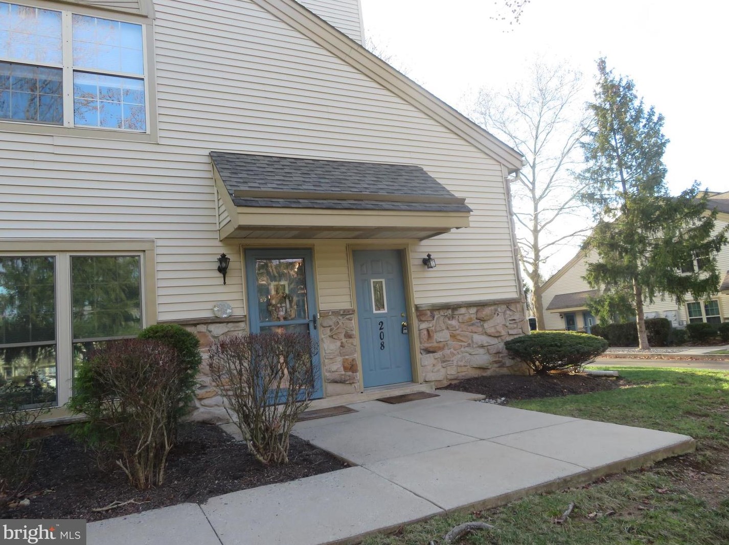 208 Foxmeadow Dr #condo 208, Limerick, PA 19468