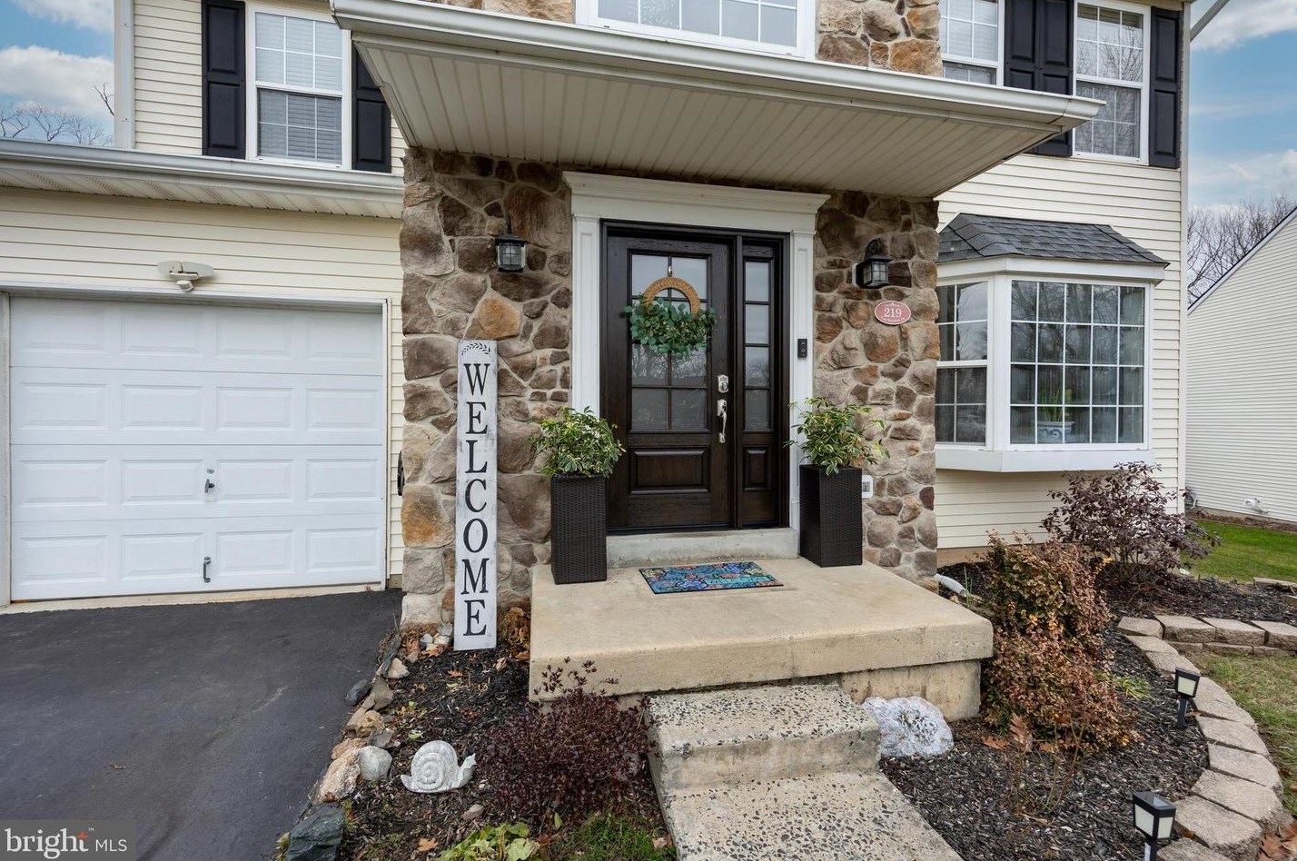 219 Von Steuben Dr, Collegeville, PA 19426